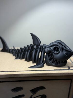 BzK1chN5 Flexi 12" Skeleton Shark Black