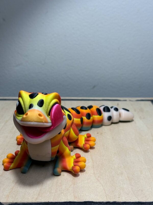 Flexi Baby Leopard Gecko (Tongue Lick) - Image 3